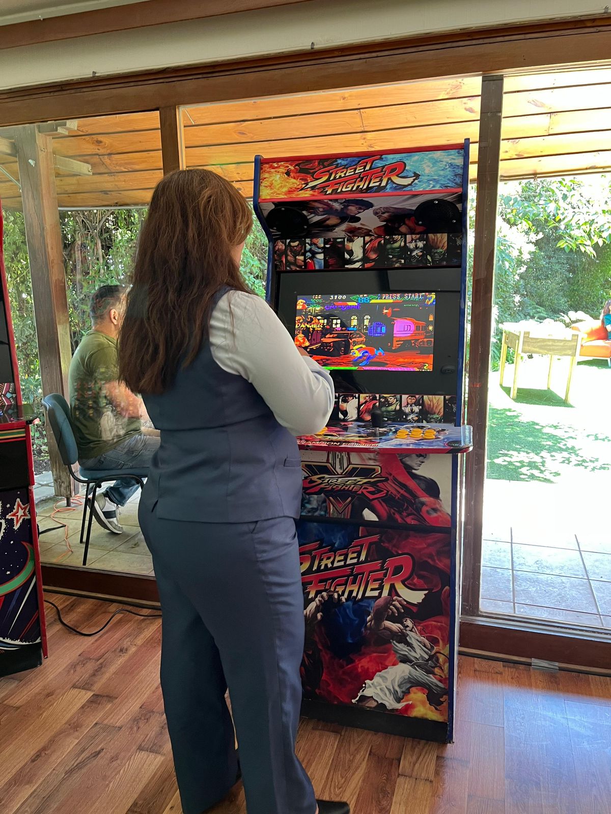 Promoción 6 ( 1 SIMULADOR GRAN TURISMO CON PS 5 + 1 Arcade 4300 juegos)