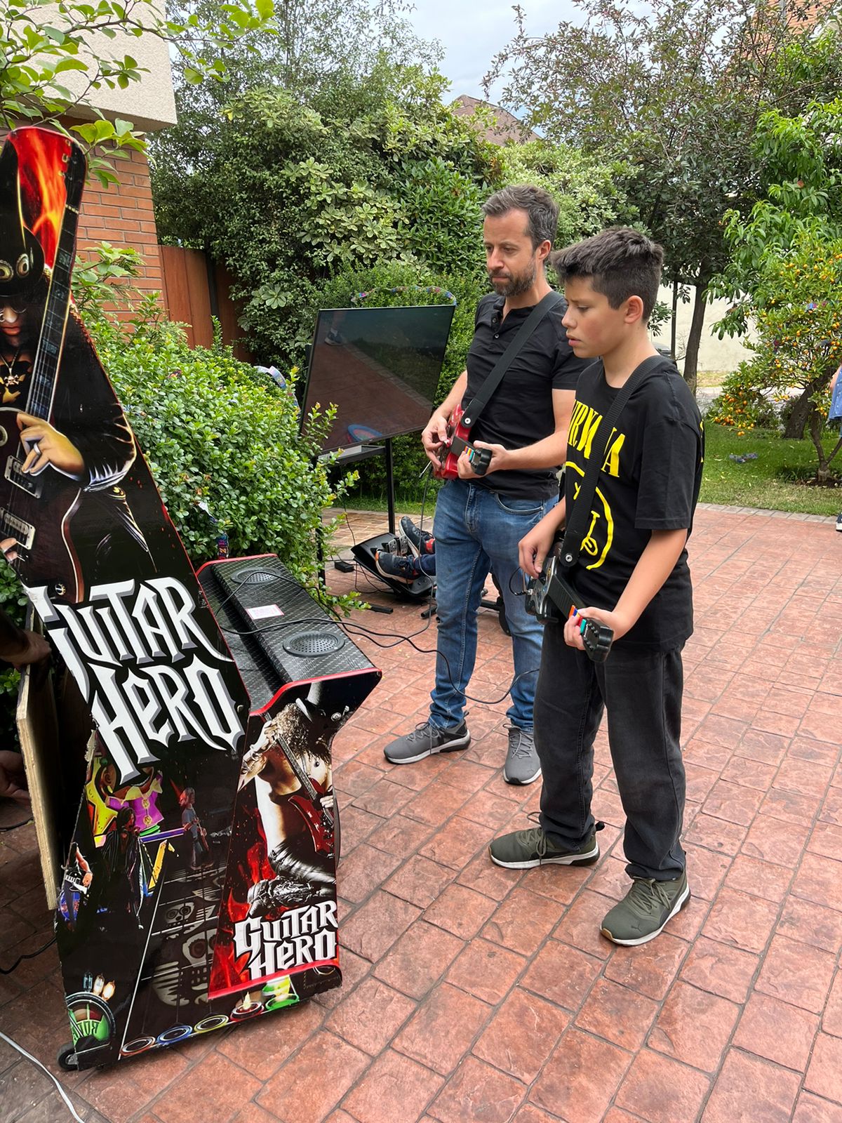 Arriendo juego Guitar Hero
